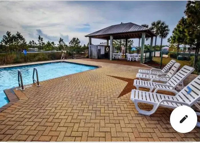 6011 New Listing 1 Minute To 2 Pools