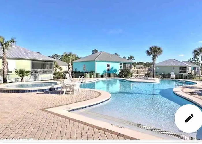 6011 New Listing 1 Minute To 2 Pools