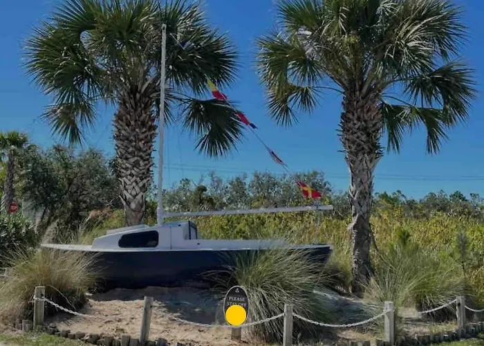 6011 New Listing 1 Minute To 2 Pools Gulf Shores