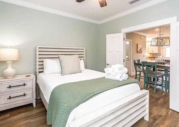Holiday home 6011 New Listing 1 Minute To 2 Pools *