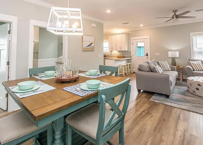 Holiday home 6011 New Listing 1 Minute To 2 Pools *
