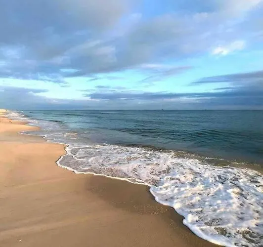 6011 New Listing 1 Minute To 2 Pools Gulf Shores