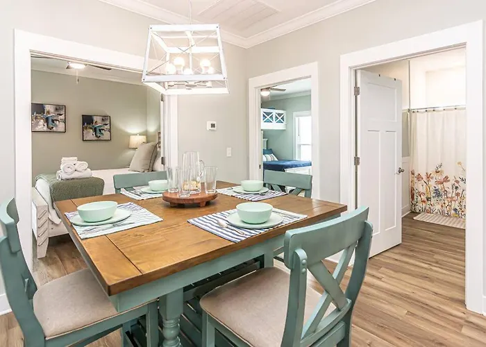 Holiday home 6011 New Listing 1 Minute To 2 Pools